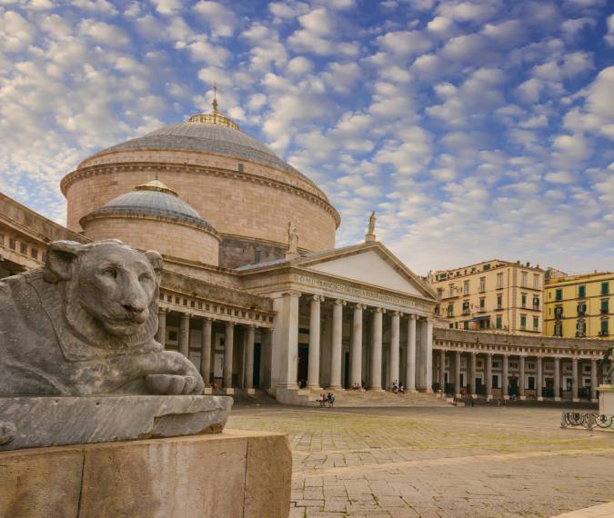 Parcheggi per concerti in piazza Plebiscito a Napoli