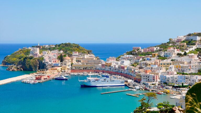 Traghetti per Ponza