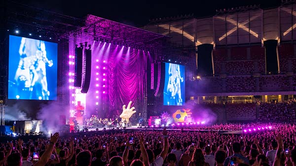 Concerto allo stadio San Nicola di Bari