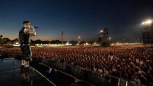 Sfera Ebbasta alla Visarno Arena