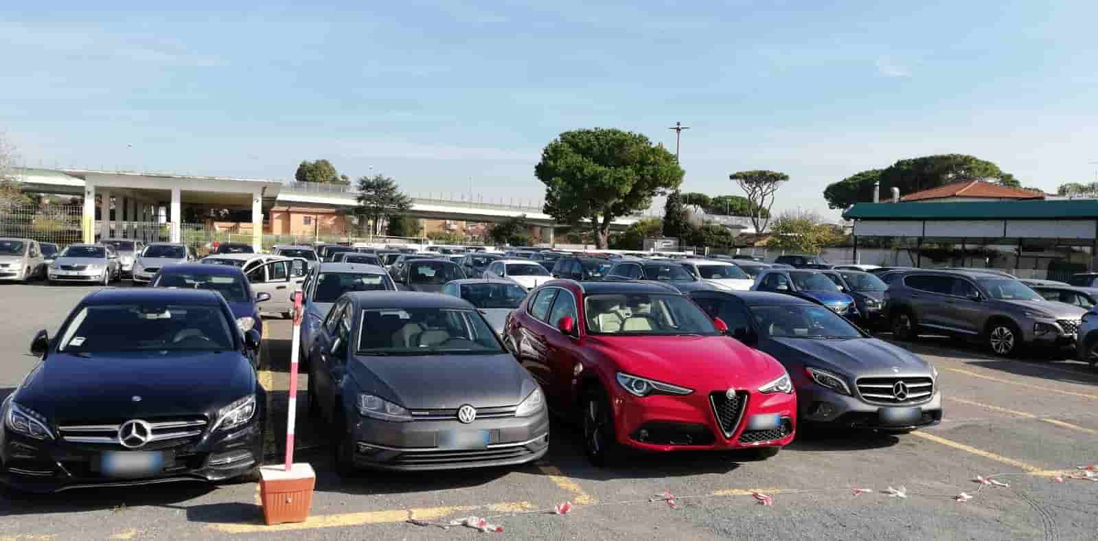 Posti auto scoperti Parking Service - Aeroporto Roma Fiumicino