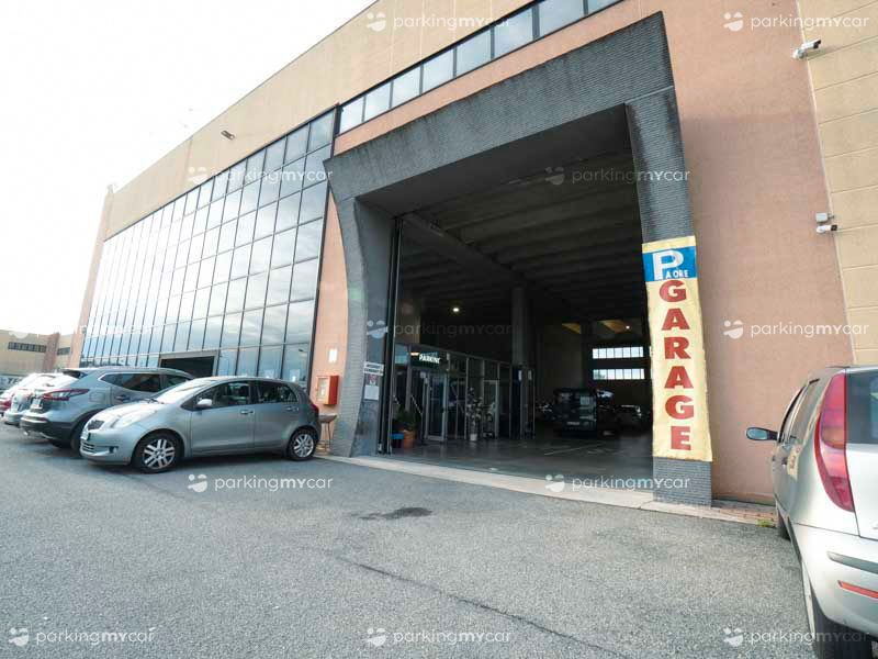 Ingresso coperto Air Parking - Aeroporto Malpensa