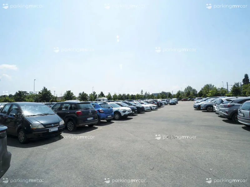 Parcheggi scoperti Bravo Parking - Bologna Aeroporto