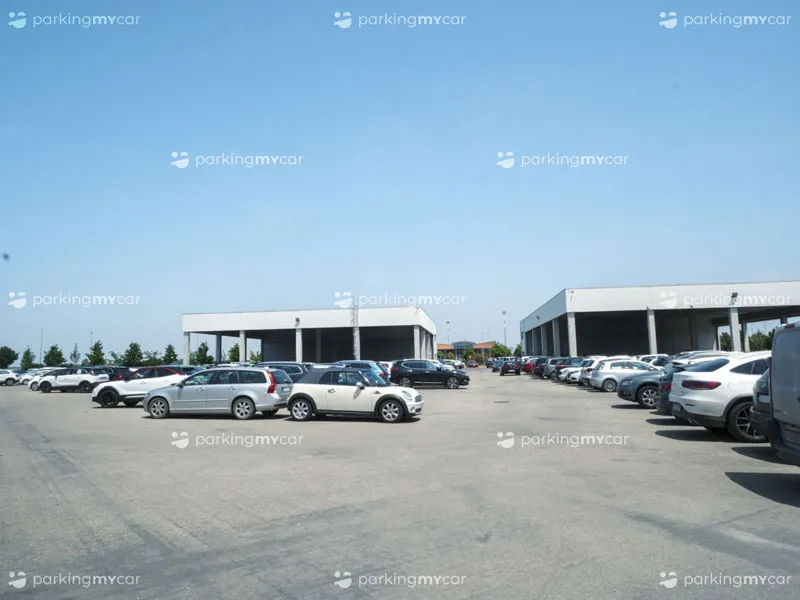 Parcheggi scoperti Bravo Parking - Bologna Aeroporto