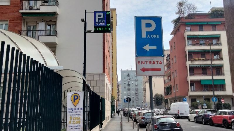 Ingresso Garage Belgirate - Milano stazione centrale | ParkingMyCar
