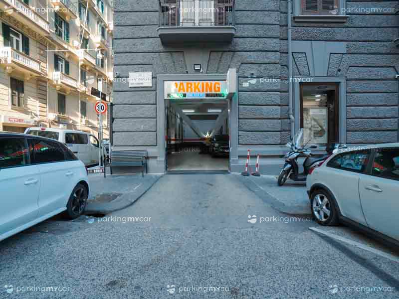 Ingresso Parking del Golfo - Napoli centro città