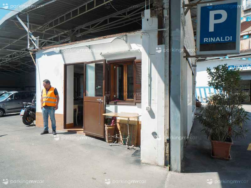 Reception Garage Rinaldi - Napoli centro città