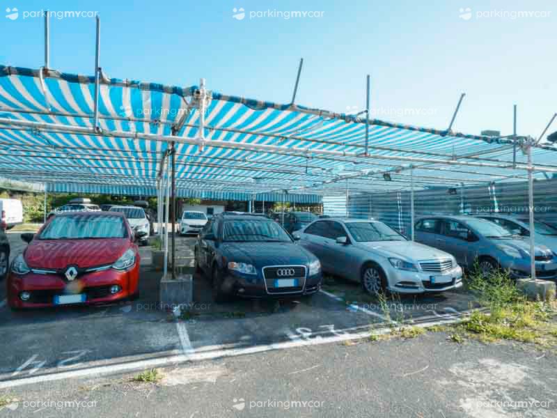 Posti auto sotto tettoia Gran Garage Colli Aminei - Napoli centro