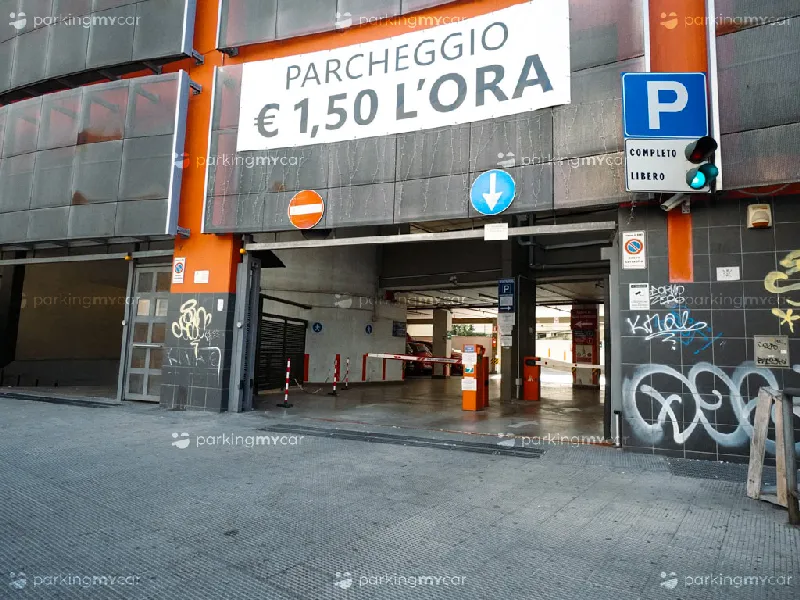 Ingresso New Parking - Bari stazione centrale