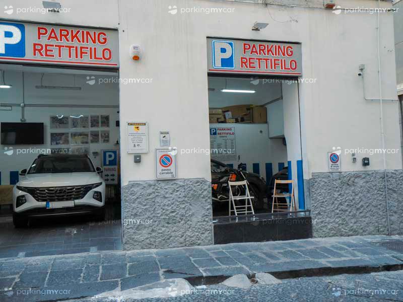 Ingresso 2 Parking Rettifilo - Napoli centro città