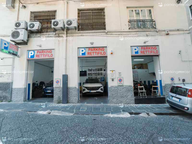 Ingresso 3 Parking Rettifilo - Napoli centro città