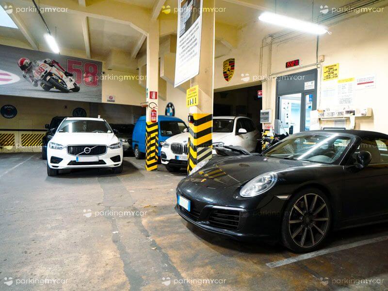 Garage Santa Trinita Firenze centro città ParkingMyCar