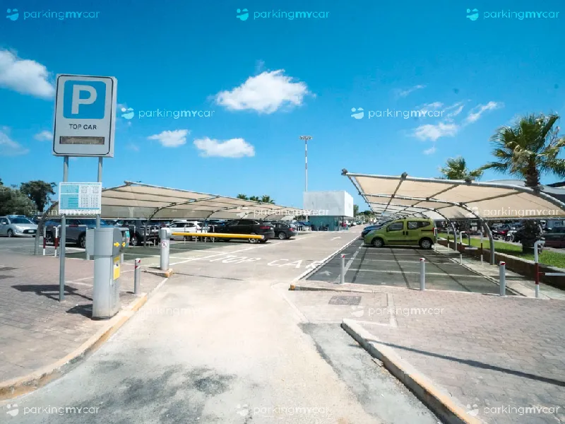 Parcheggi coperti con tettoia SABA P1 Top Car - Aeroporto Brindisi