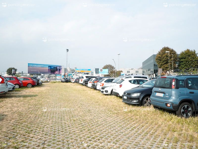 Posti auto scoperti P-A Lunga Sosta - Aeroporto Torino