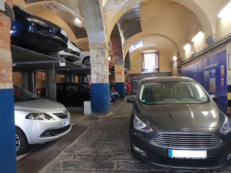 Posti auto al coperto Garage Centrale - Firenze Santa Maria Novella