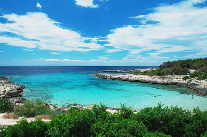 Vista della costa di Pulsano
