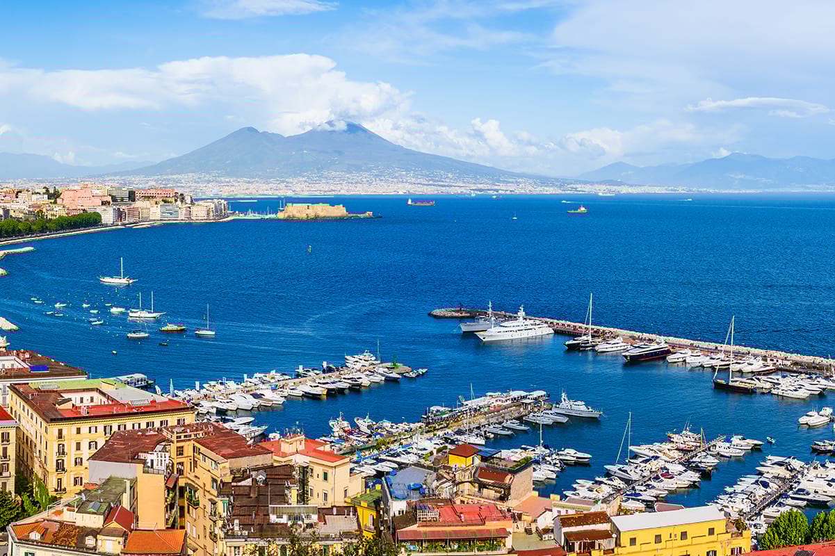 Vista Porto di Napoli Mergelllina