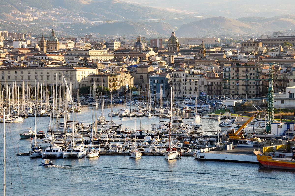 Vista Porto di Palermo