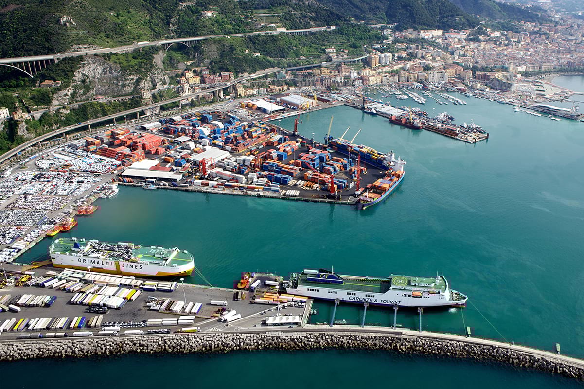 Vista del Porto di Salerno