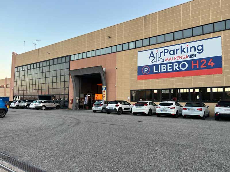 AirParking - Aeroporto Malpensa Capannone AirParking - Aeroporto Malpensa