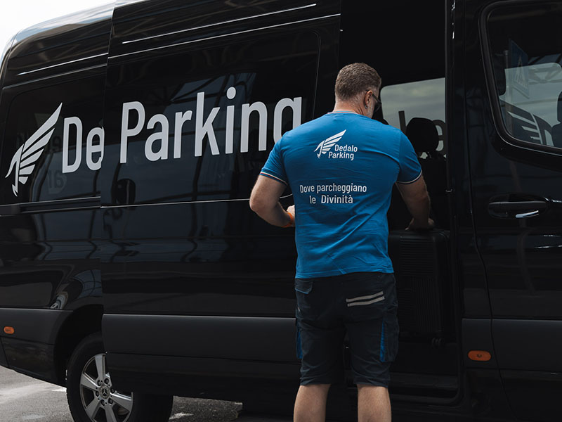 Dedalo Parking - Aeroporto Malpensa Navetta gratuita - Dedalo Parking