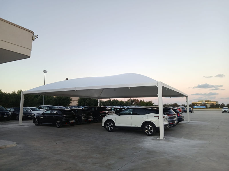 Parking Brindisi - Aeroporto Brindisi Stalli auto sotto tettoia Parking Brindisi - Aeroporto Brindisi