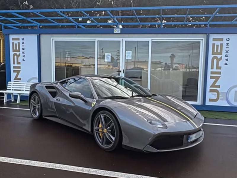 Unirei Parking - Stazione Lamezia Terme Supercar Unirei Parking - Aeroporto Lamezia Terme