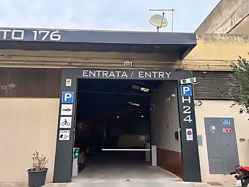 Umberto Parking 176 - Porto Siracusa Accesso Umberto Parking 176 - Porto Siracusa