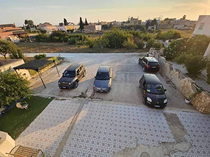 Stabile Hospitality - Aeroporto Trapani Posti auto scoperti Stabile Hospitality - Aeroporto Trapani