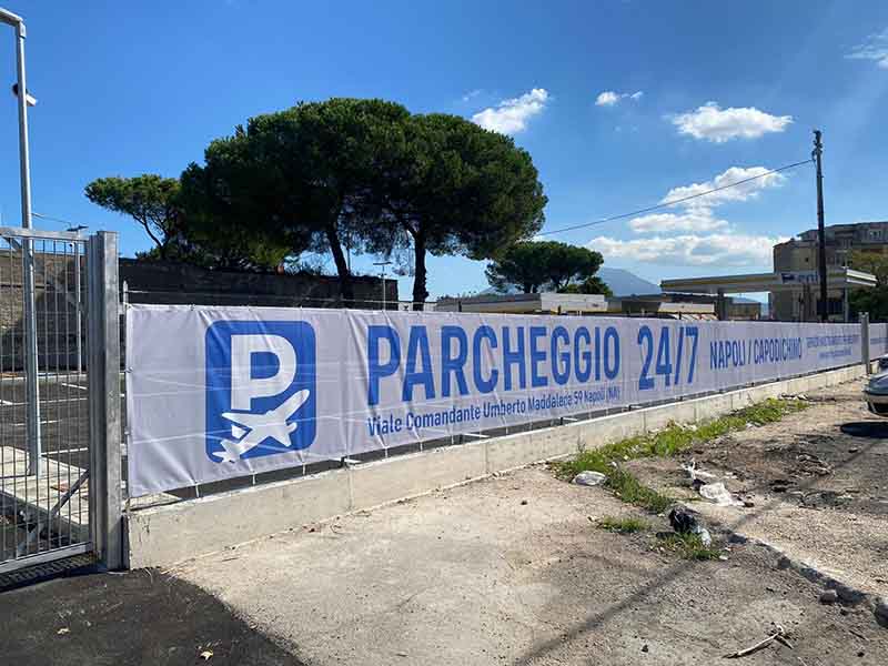 Parcheggio Capodichino - Aeroporto Napoli Cartellone Parcheggio Capodichino - Aeroporto Napoli
