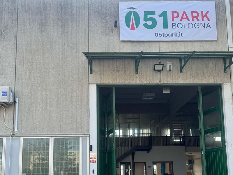 051 Park - Aeroporto Bologna Ingresso 051 Park - Aeroporto Bologna