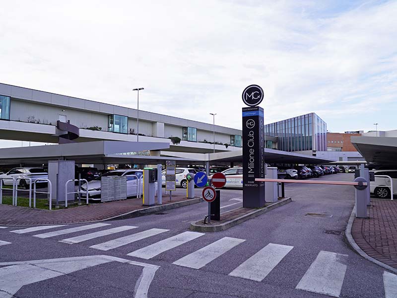 Park IL MILIONE - Parcheggio Ufficiale Aeroporto di Venezia Accesso Park IL MILIONE - Parcheggio Ufficiale Aeroporto di Venezia