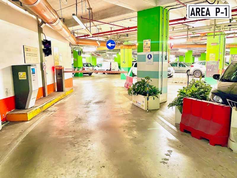 Multipiano Arenaccia - Stazione Centrale Napoli Accesso area p-1 Multipiano Arenaccia - Stazione Centrale Napoli