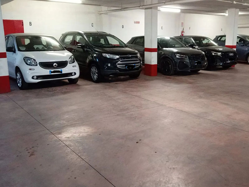 Il nuovo mondo autorimessa - Bari città Parcheggi al coperto Il nuovo mondo autorimessa - Bari città