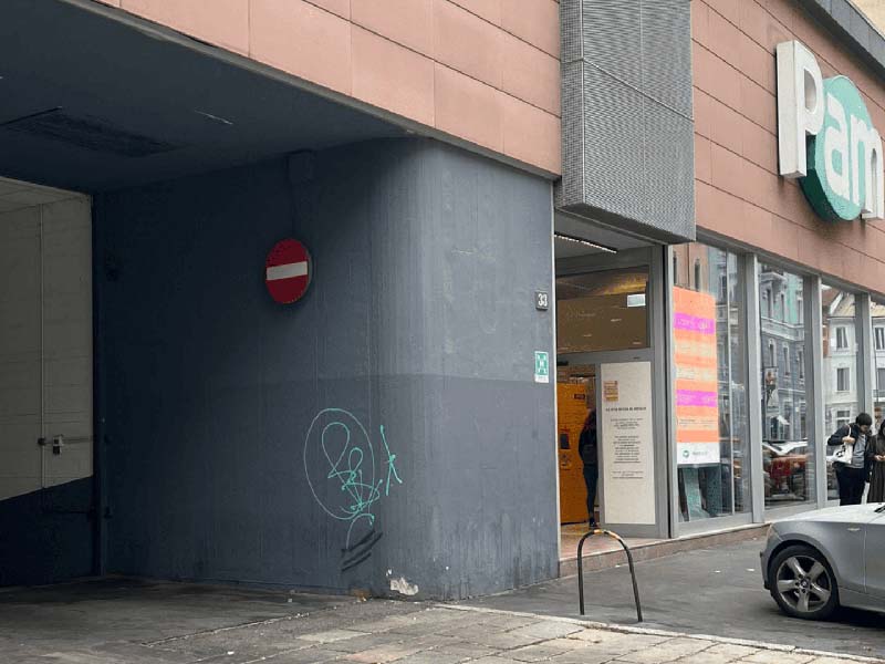 Garage Pam Bazzini - Milano centro città Accesso Garage Pam Bazzini - Milano centro città