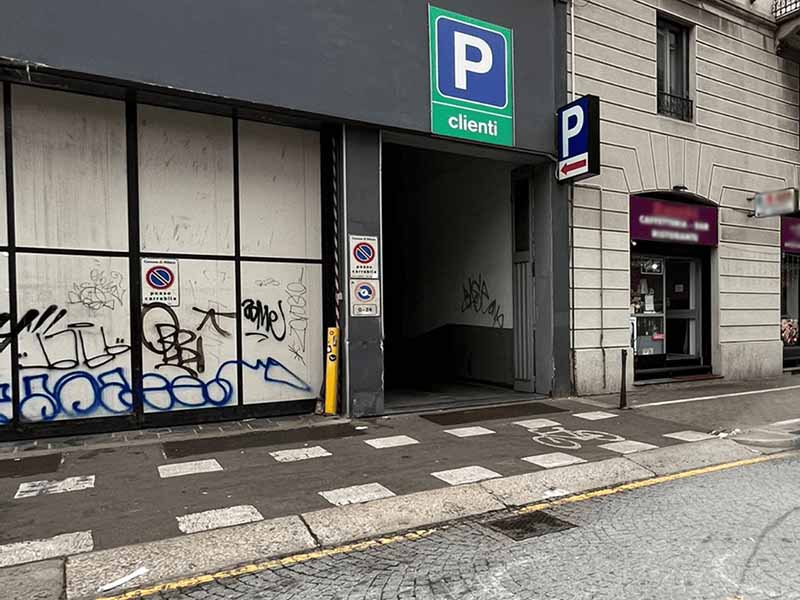 Garage Pam Padova - Milano centro città Ingresso Garage Pam Padova - Milano centro città