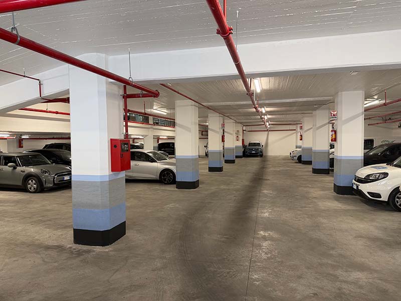 Garage Turistico - Napoli centro città Posti auto al coperto Garage Turistico - Napoli centro città