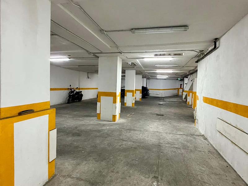 ZTL Parking - Porto Pozzuoli Posti auto coperti ZTL Parking - Porto Pozzuoli