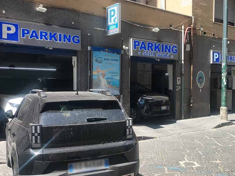 Parking Sosta Sicura - Napoli Centro Parcheggio Parking Sosta Sicura per Napoli Centro